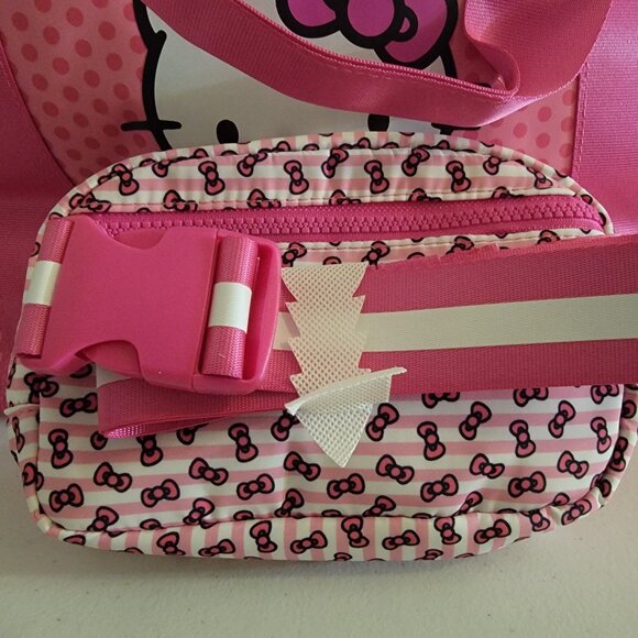 Hello Kitty Duffle 3 Piece Set (Duffle bag, bum bag, and bow luggage tag) - Picture 11 of 11